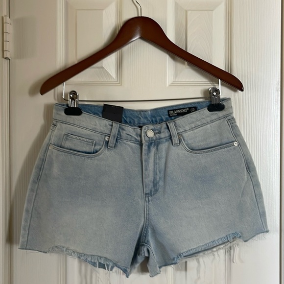 BLANKNYC The Essex Classic Distressed Denim Short sz 29 - Picture 1 of 9